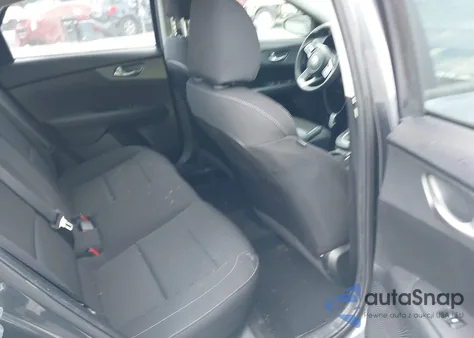 2020 Kia Forte Lxs z USA, uszkodzony, nr VIN 3KPF24AD9LE225770